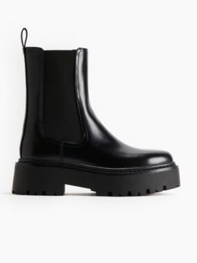 H&M Platform Chunky Chelsea Boot